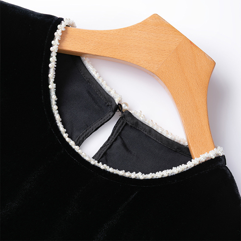 Camicetta da donna in seta di  - Silk Blouse recensione e prezzo