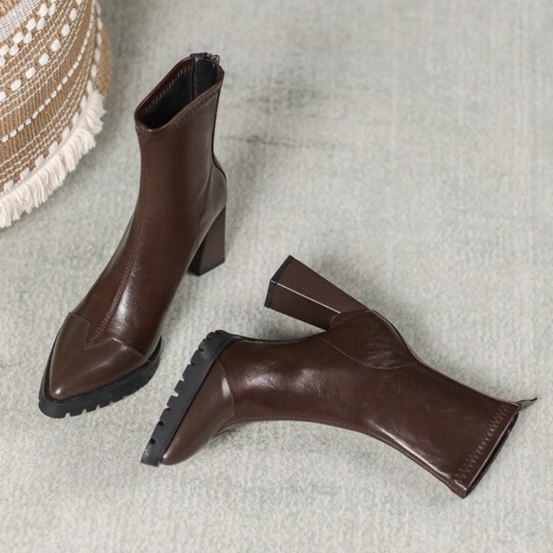 Stivali attillati francesi a p - Pump Heel Block recensione e prezzo