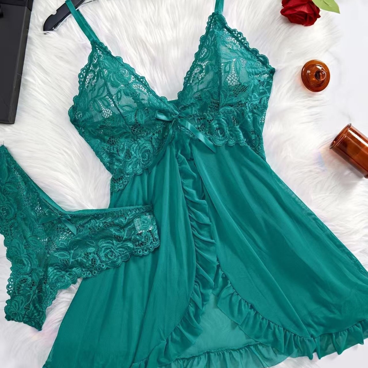 Intimo da notte sensuale, cano - Lace Dress recensione e prezzo