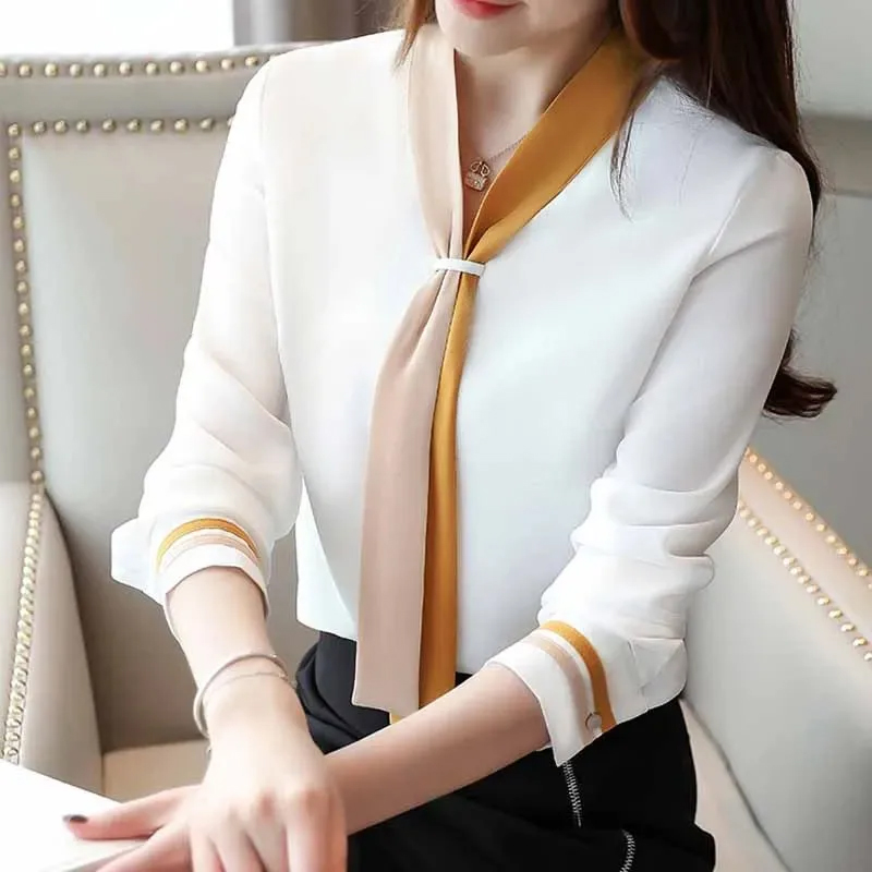 Camicia da ufficio autunnale c - Silk Blouse recensione e prezzo