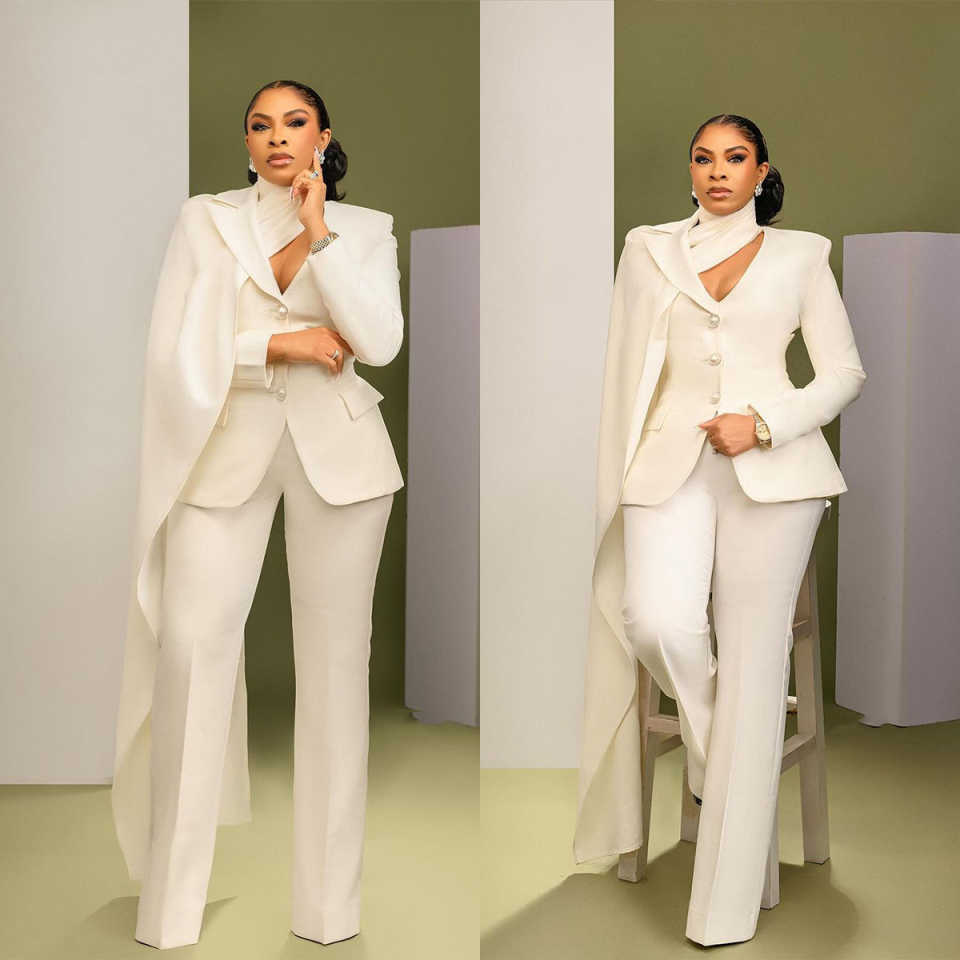 Designer Women Pants Suits Cus - Women'S Red Formal Wear recensione e prezzo